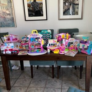 Shopkins huge bundle 11 sets lots of pieces 1-5 seasons plus more seasons pieces